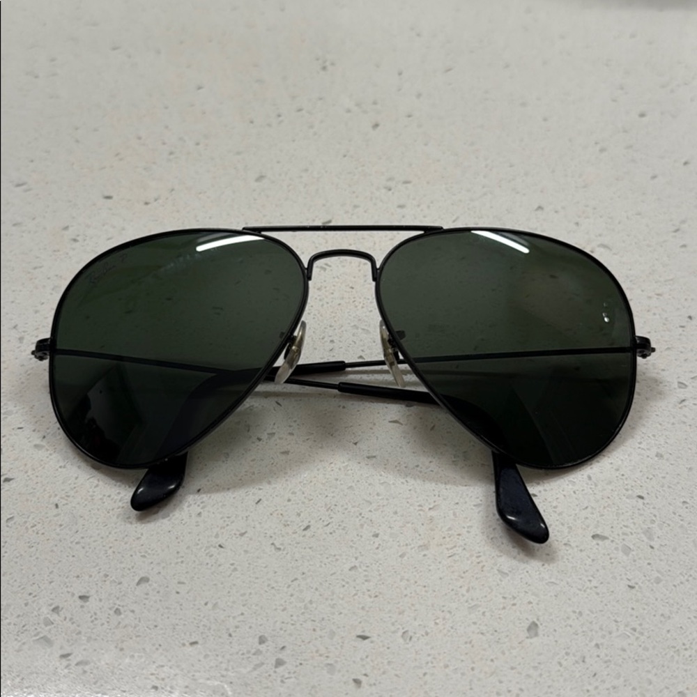Polarized Rayban aviators Black/Green lens RB3025